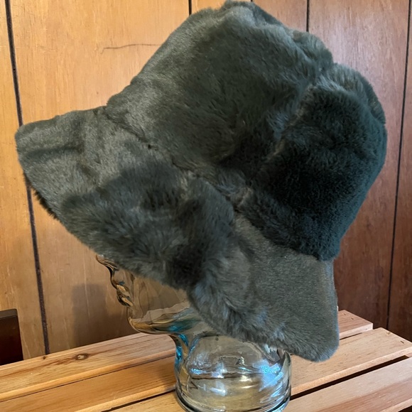 Olive Green Faux Fur Bucket Hat - Picture 6 of 16